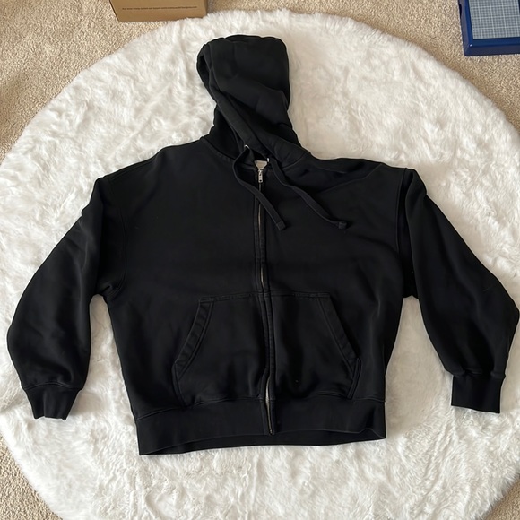 H&M black zip up hoodie - Picture 1 of 4